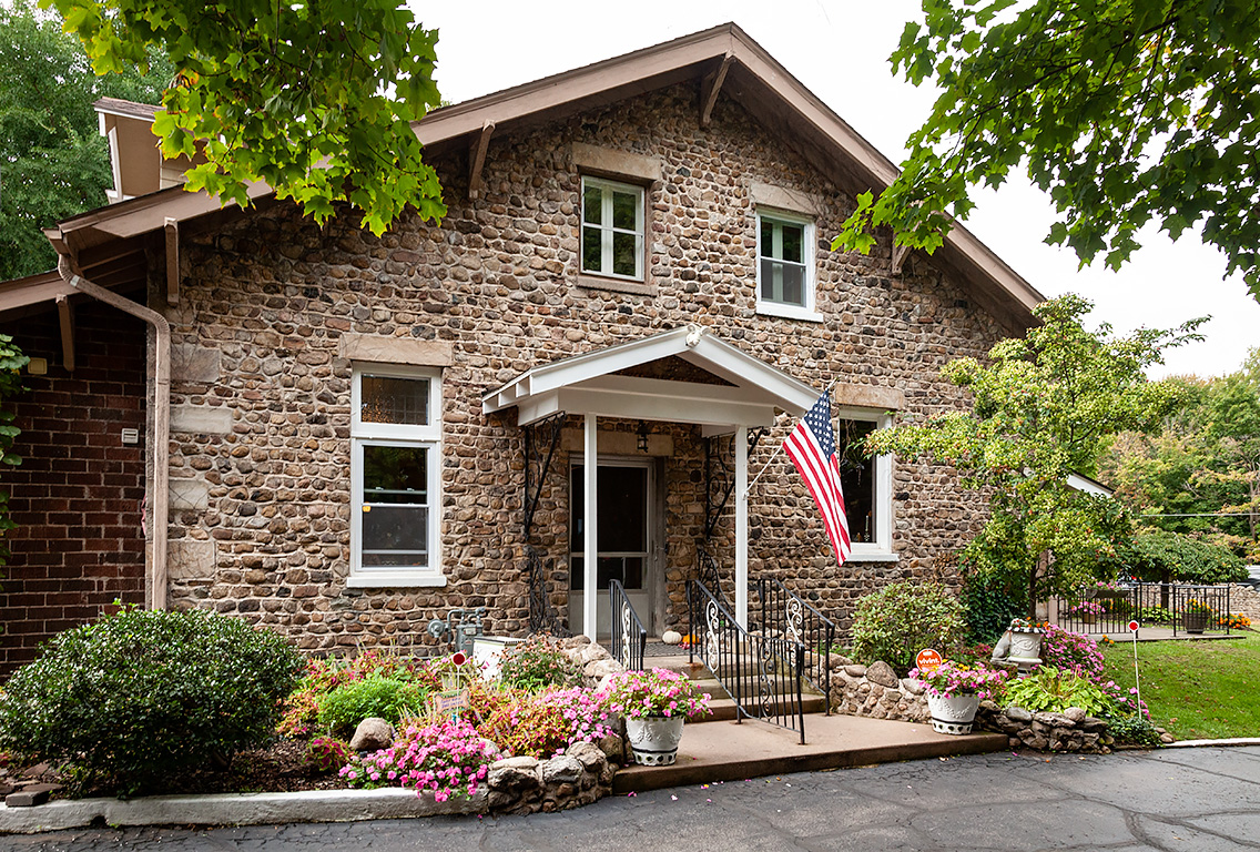 Cobblestone Tour Har-8 190928_0305LR